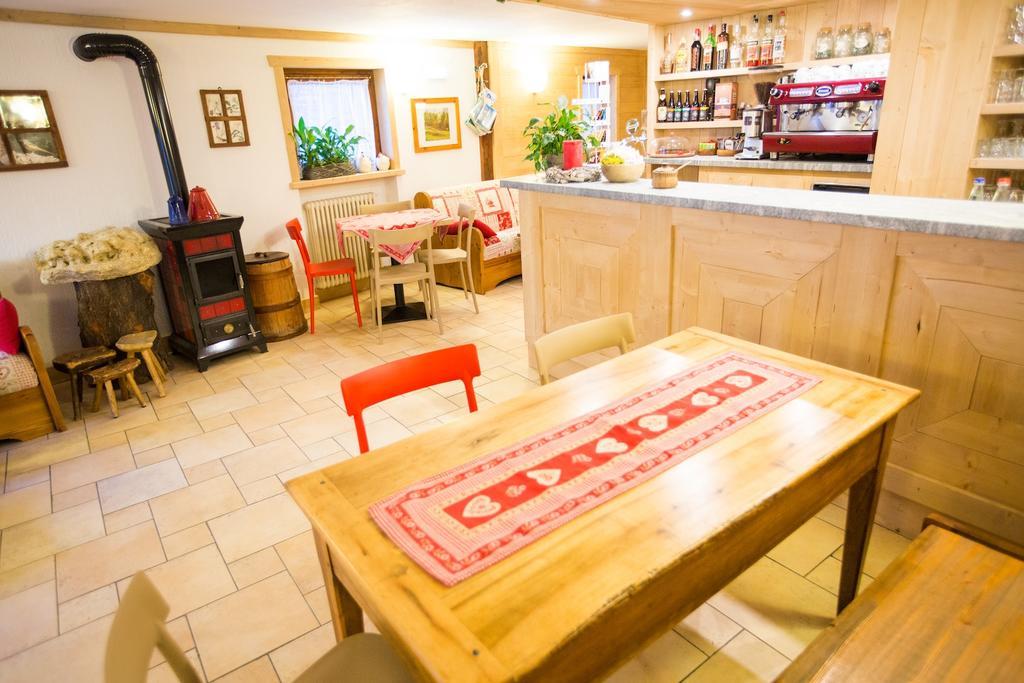 Hotel Restaurant La Barme Cogne Eksteriør billede