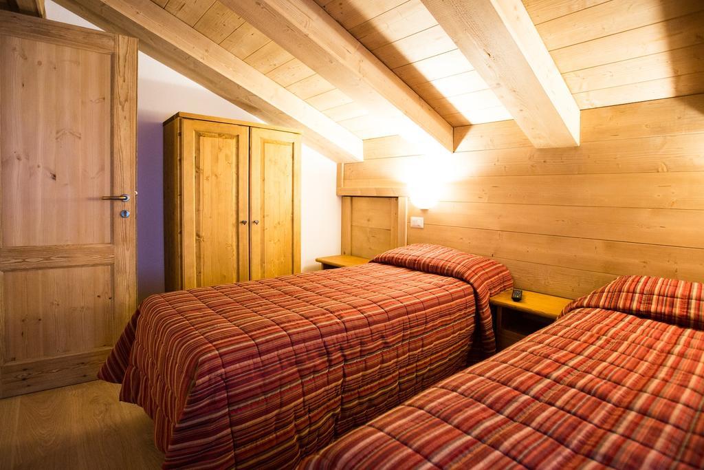 Hotel Restaurant La Barme Cogne Eksteriør billede