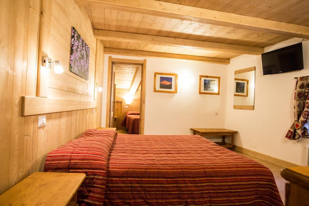 Hotel Restaurant La Barme Cogne Eksteriør billede
