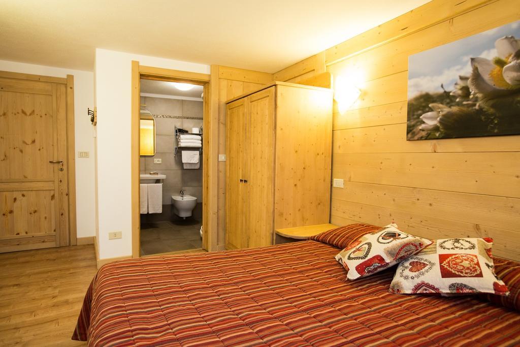 Hotel Restaurant La Barme Cogne Eksteriør billede