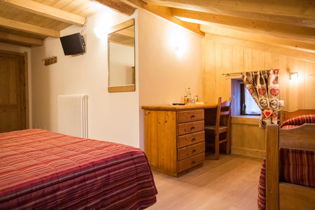 Hotel Restaurant La Barme Cogne Eksteriør billede