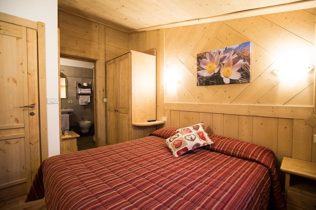 Hotel Restaurant La Barme Cogne Eksteriør billede